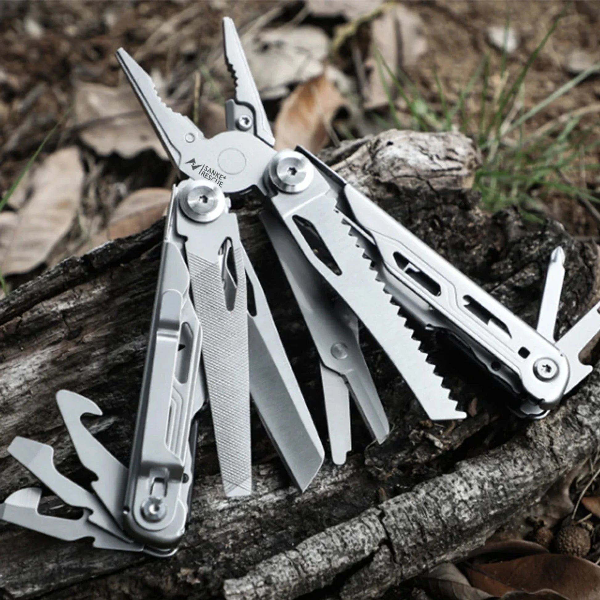 30 in 1 Camping Multitool Multi Plier Folding Plier Wire Stripper Outdoor Pocket Mini Portable New Arrival Hand Tools Knife